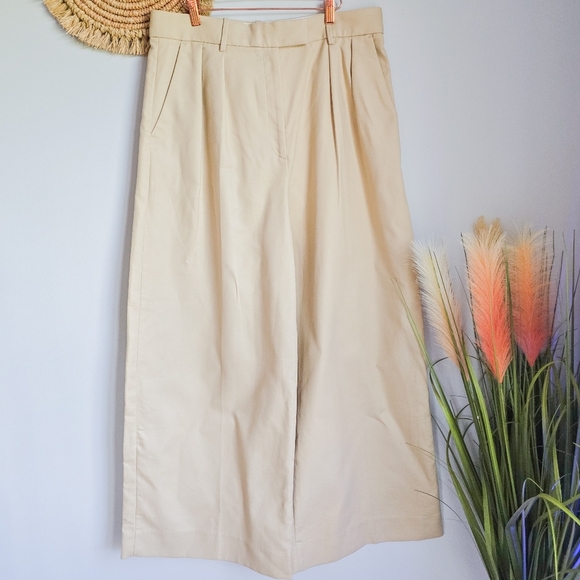 Banana Republic, New Cruise Wide-Leg Pants Maverick Tan Womens Size 14 Short - Picture 13 of 13